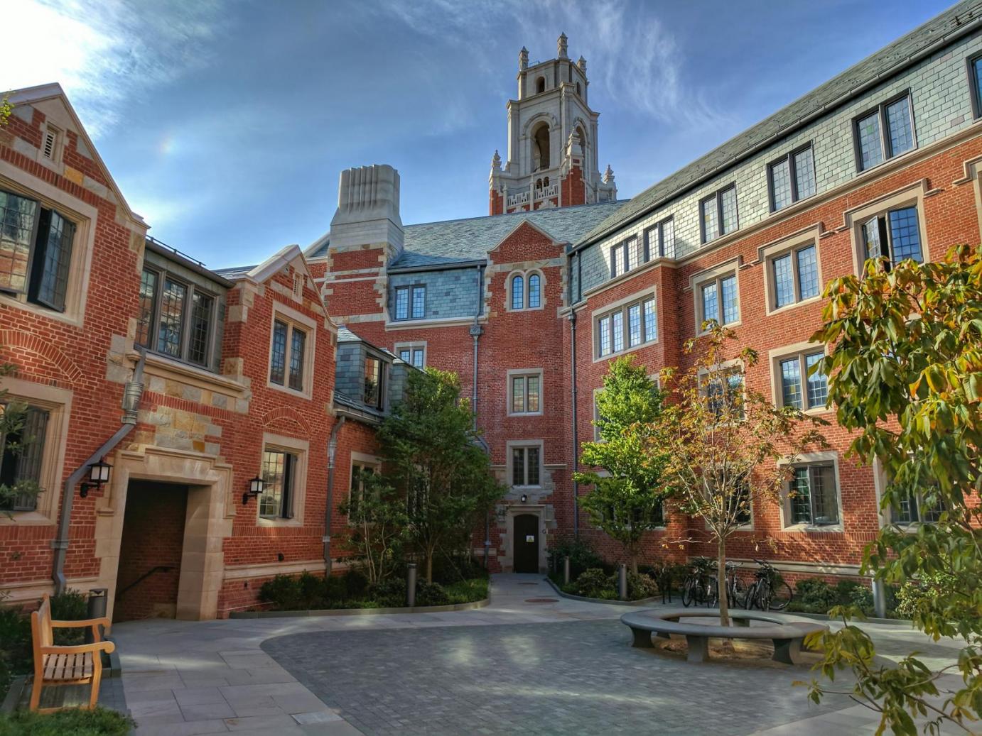 smallcourtyard1
