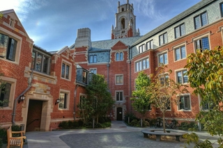 smallcourtyard1